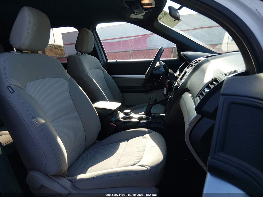 FORD EXPLORER 2018 VIN 1FM5K8BH5JGC45219