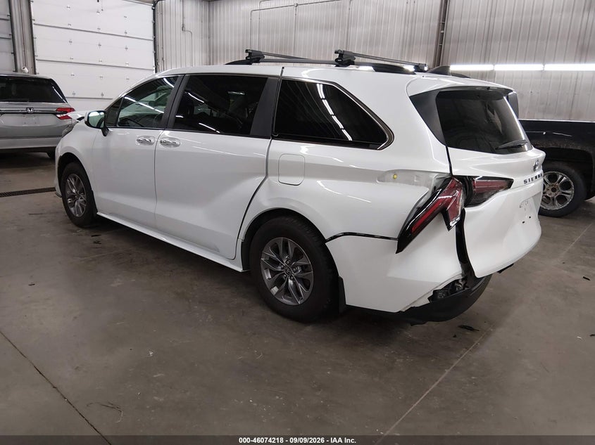 Vin: 5tdyskfc7ps081824, lot: 46573764, toyota sienna xle 20233