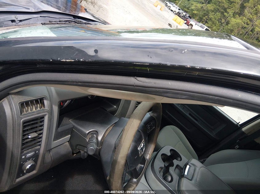 RAM 1500 CLASSIC 2019 VIN 1C6RR7KG9KS658303