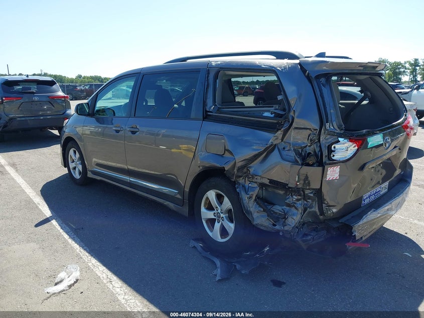 Vin: 5tdkz3dc3js913693, lot: 46573851, toyota sienna le 8 passenger 20183
