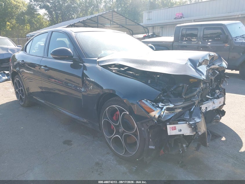 Vin: zarfanbnxn7665540, lot: 46573860, alfa romeo giulia veloce awd 2022 img_1