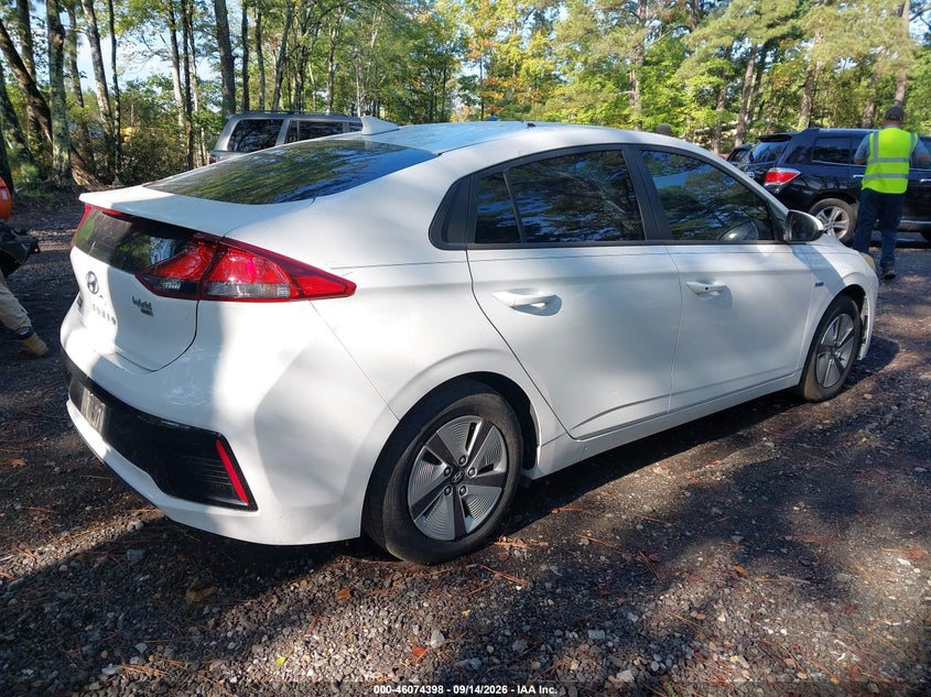 Vin: kmhc65lc4ku110717, lot: 46573945, hyundai ioniq hybrid blue 20194