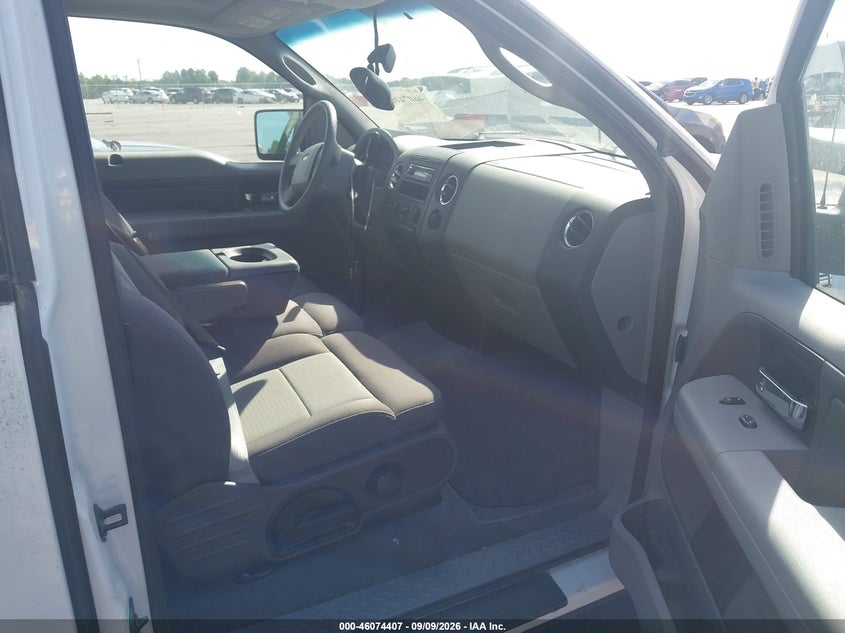 2004 FORD F-150 auction photo 5