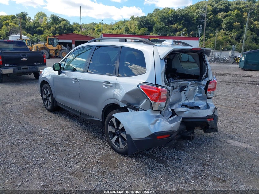 Vin: jf2sjagc0hh433442, lot: 46573978, subaru forester 2.5i premium 20173