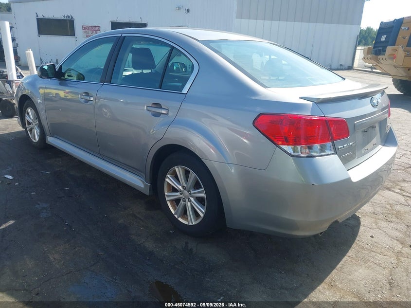 2010 SUBARU LEGACY auction photo 3