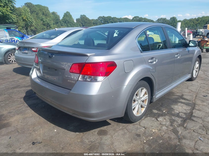2010 SUBARU LEGACY auction photo 4