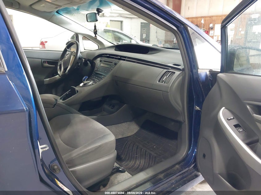 2010 TOYOTA PRIUS auction photo 5