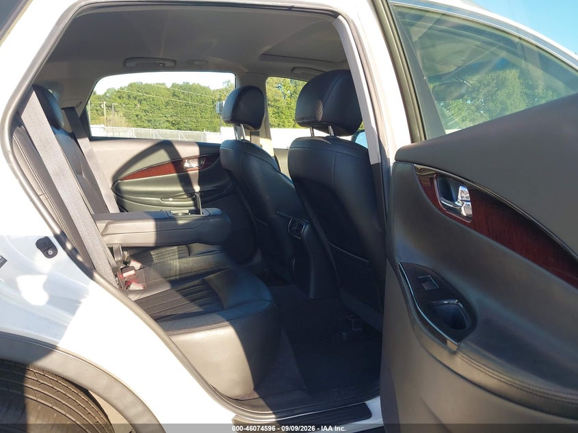 2016 INFINITI QX50 auction photo 8