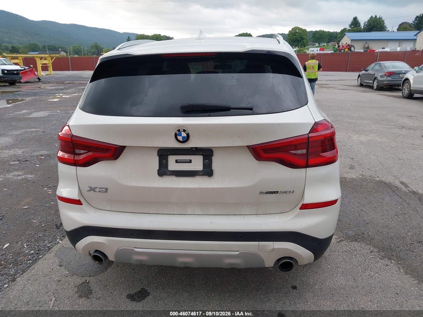 BMW X3 - zdjęcie 17