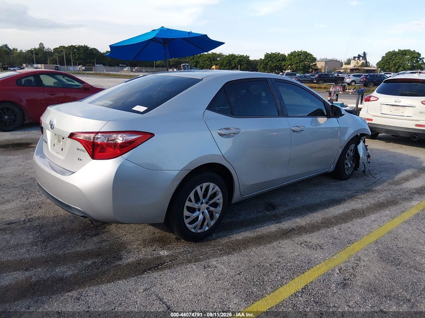 TOYOTA COROLLA - zdjęcie 4