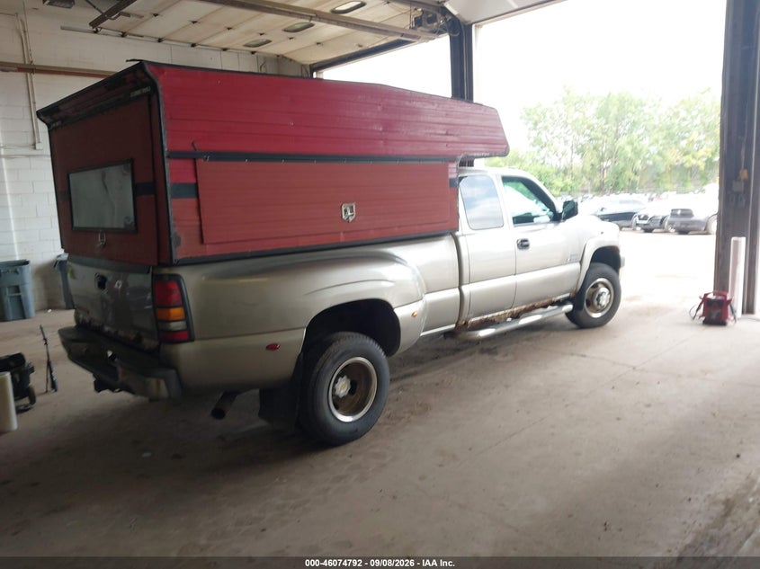 2001 CHEVROLET SILVERADO 3500 auction photo 4