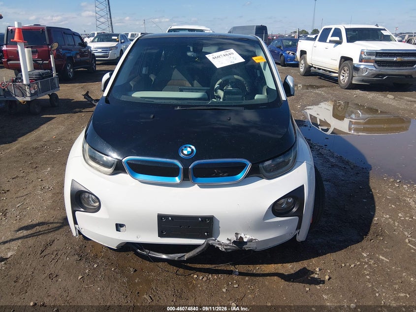 2014 BMW I3 BASE W/RANGE EXTENDER · Photo 12