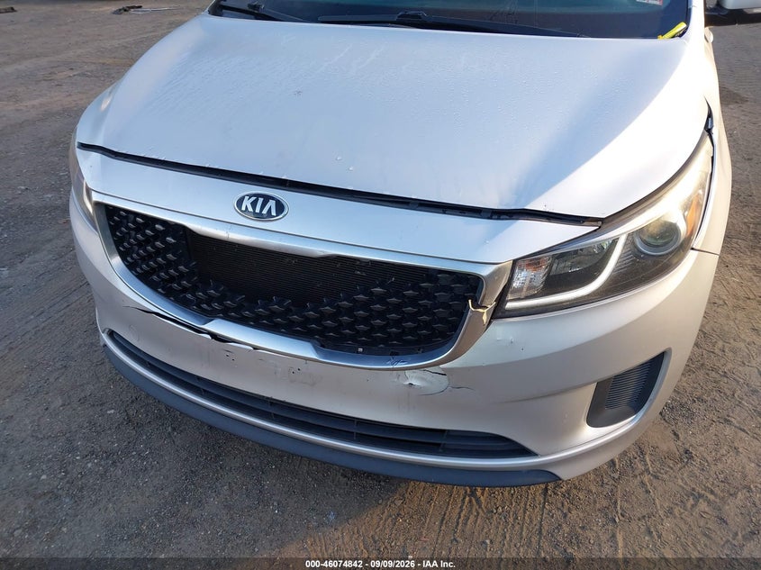 2016 KIA SEDONA auction photo 6