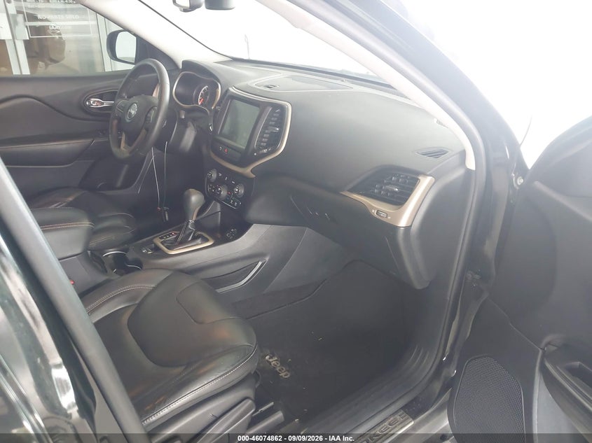2017 JEEP CHEROKEE auction photo 5