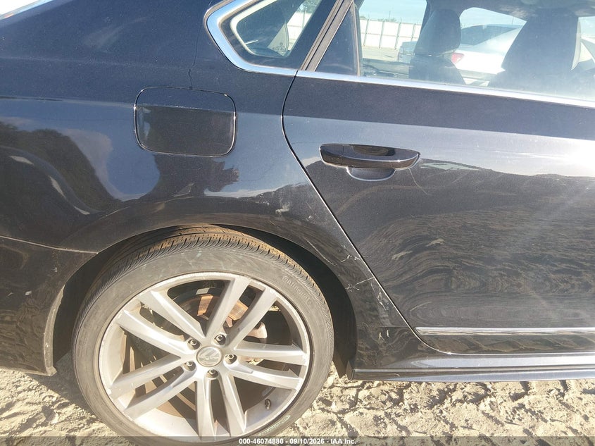 2017 VOLKSWAGEN PASSAT auction photo 6