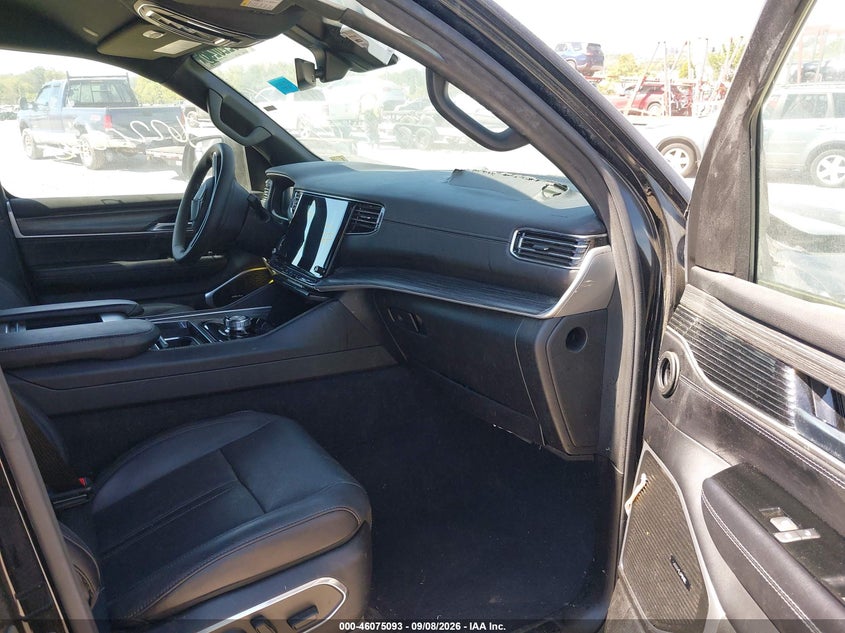 2024 JEEP WAGONEER L auction photo 5