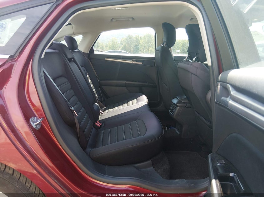 2014 FORD FUSION SE · Фото 8