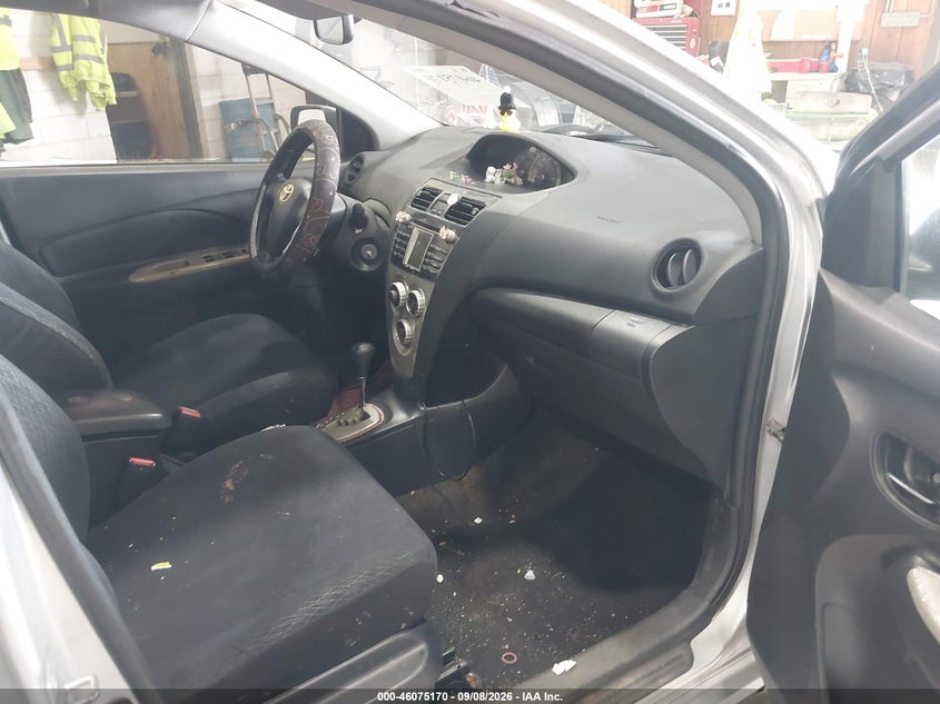 2008 TOYOTA YARIS auction photo 5