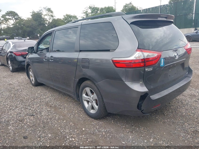 Vin: 5tdkz3dc4hs864921, lot: 46574718, toyota sienna le 8 passenger 20173