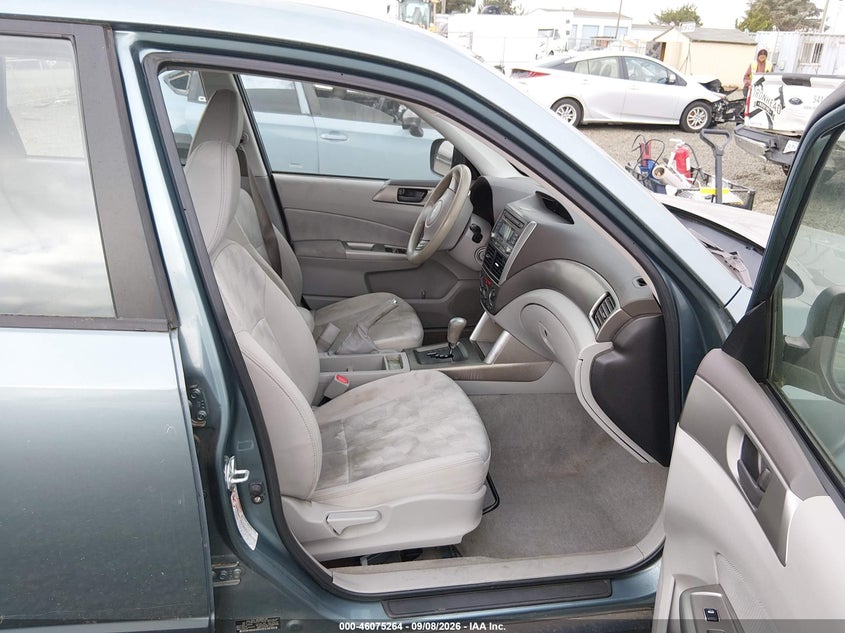 2009 SUBARU FORESTER auction photo 5