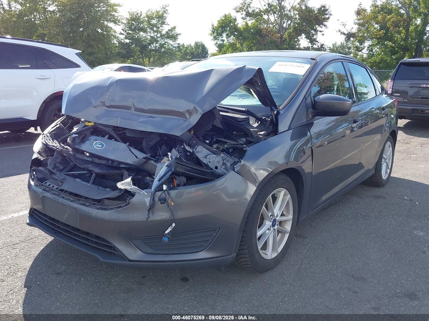 Vin: 1fadp3f21jl288608, lot: 46574816, ford focus se 20182