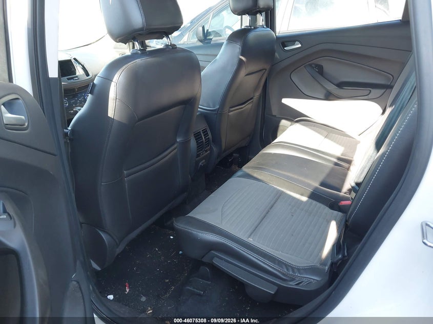 2017 FORD ESCAPE auction photo 8