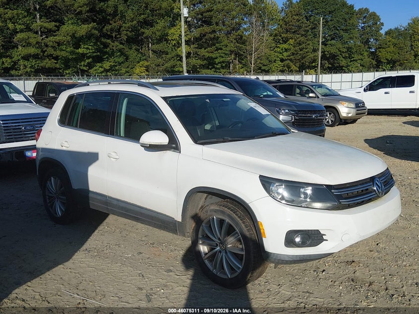 2012 VOLKSWAGEN TIGUAN auction photo 1