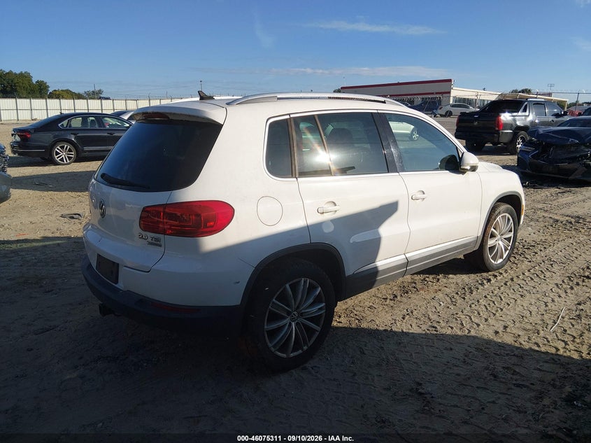 2012 VOLKSWAGEN TIGUAN auction photo 4