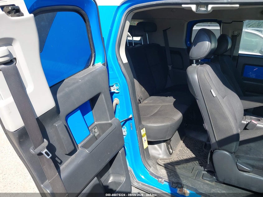 2007 TOYOTA FJ CRUISER auction photo 8