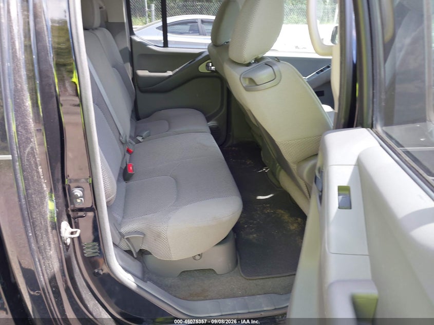 2010 NISSAN FRONTIER auction photo 8