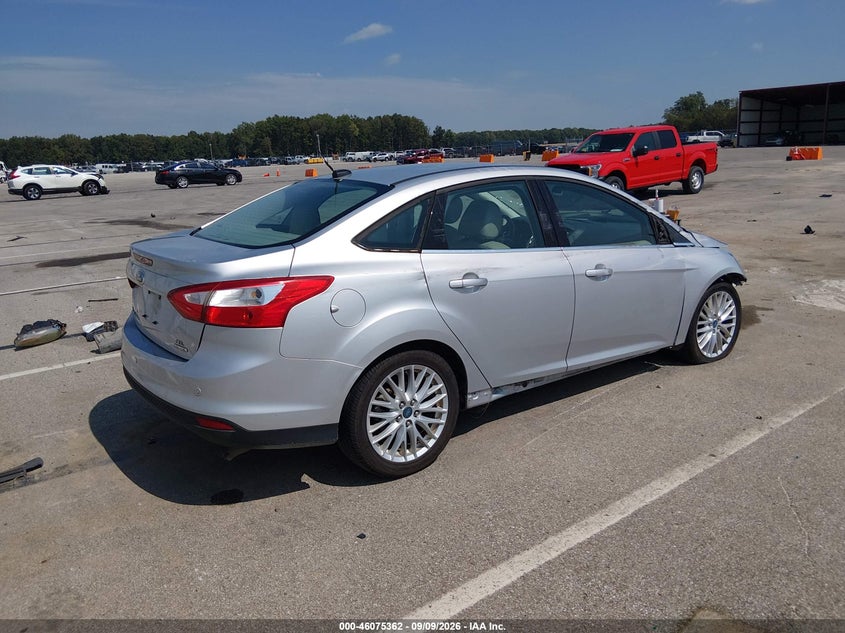 Vin: 1fahp3h24cl461832, lot: 46574909, ford focus sel 20124