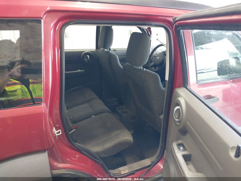 2008 DODGE NITRO SXT · Фото 8