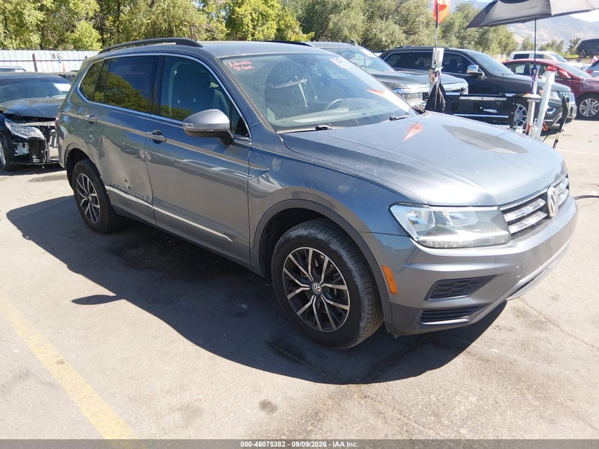 Vin: 3vv2b7ax7lm036097, lot: 46574928, volkswagen tiguan 2.0t se/2.0t se r-line black/2.0t sel 2020 img_1