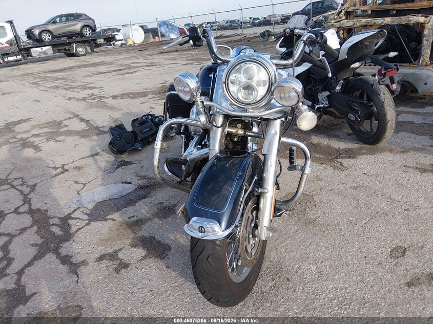 HARLEY-DAVIDSON FLHRC 2012