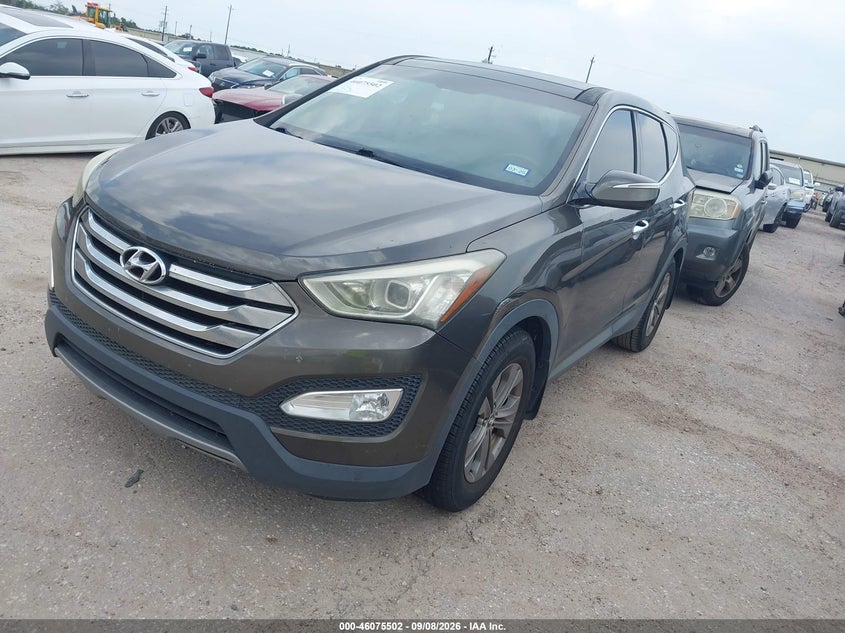 2013 HYUNDAI SANTA FE auction photo 2