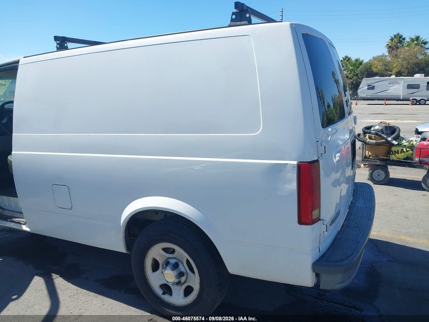 CHEVROLET ASTRO 2004 VIN 1GCDM19X34B131106