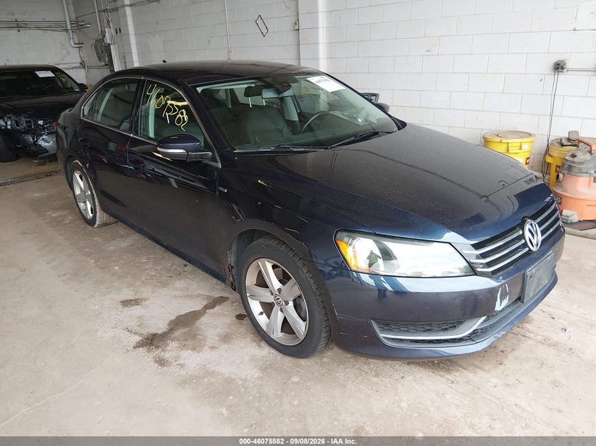 2014 VOLKSWAGEN PASSAT auction photo 1