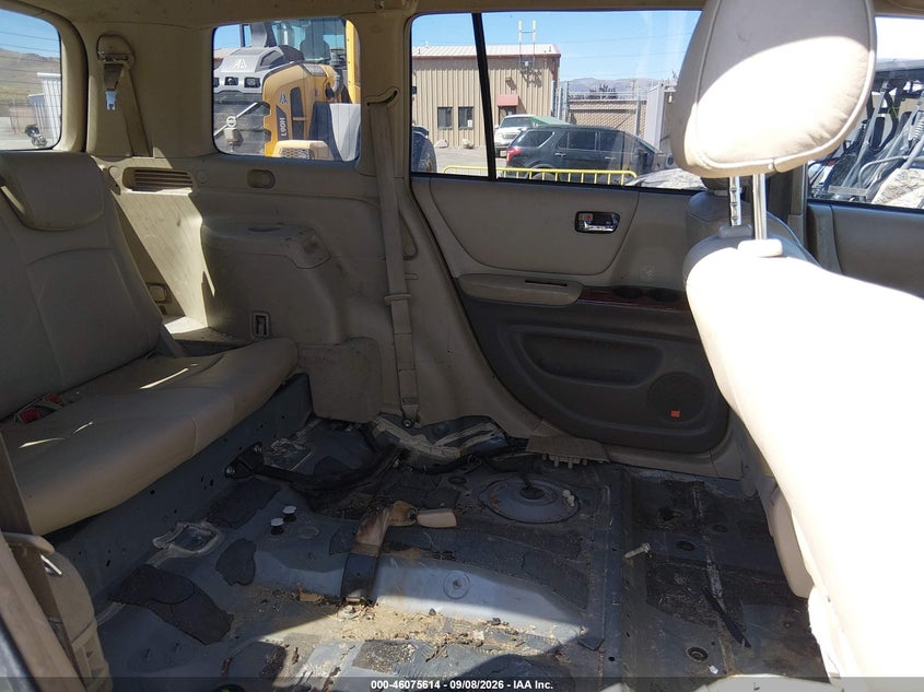2007 TOYOTA HIGHLANDER auction photo 8