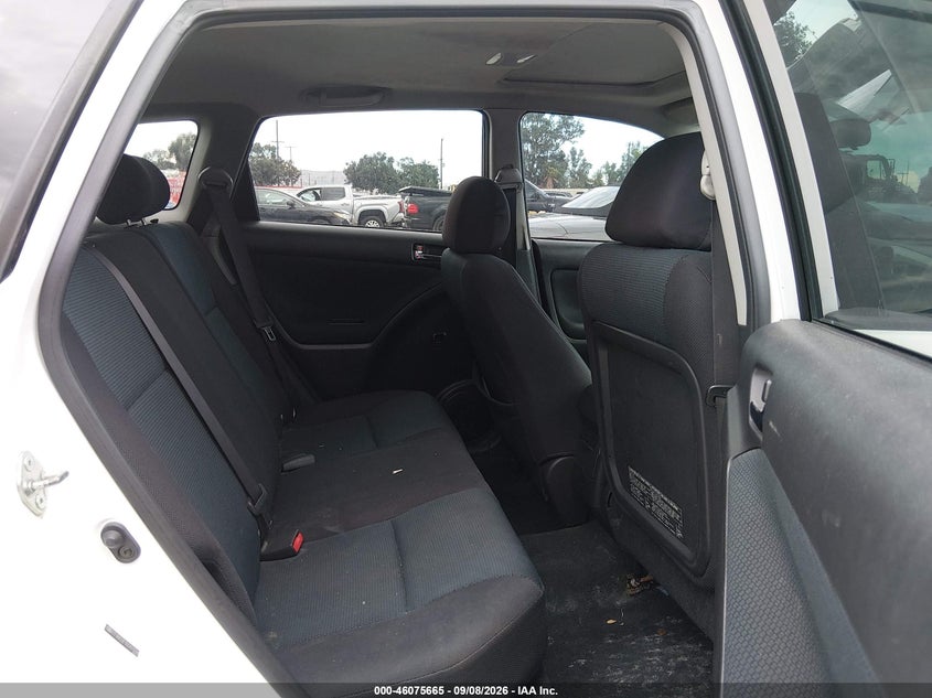 2005 TOYOTA MATRIX auction photo 8