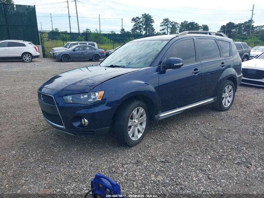 2010 MITSUBISHI OUTLANDER auction photo 2