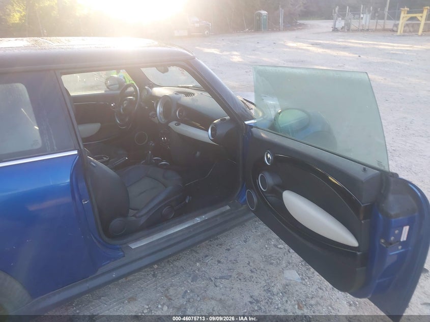 2012 MINI COOPER S auction photo 5