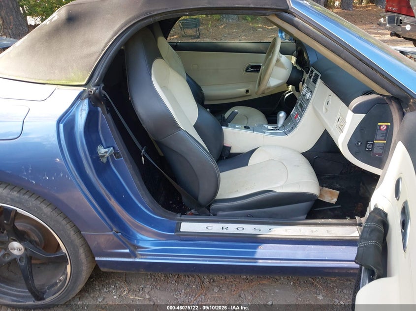 2005 CHRYSLER CROSSFIRE auction photo 5