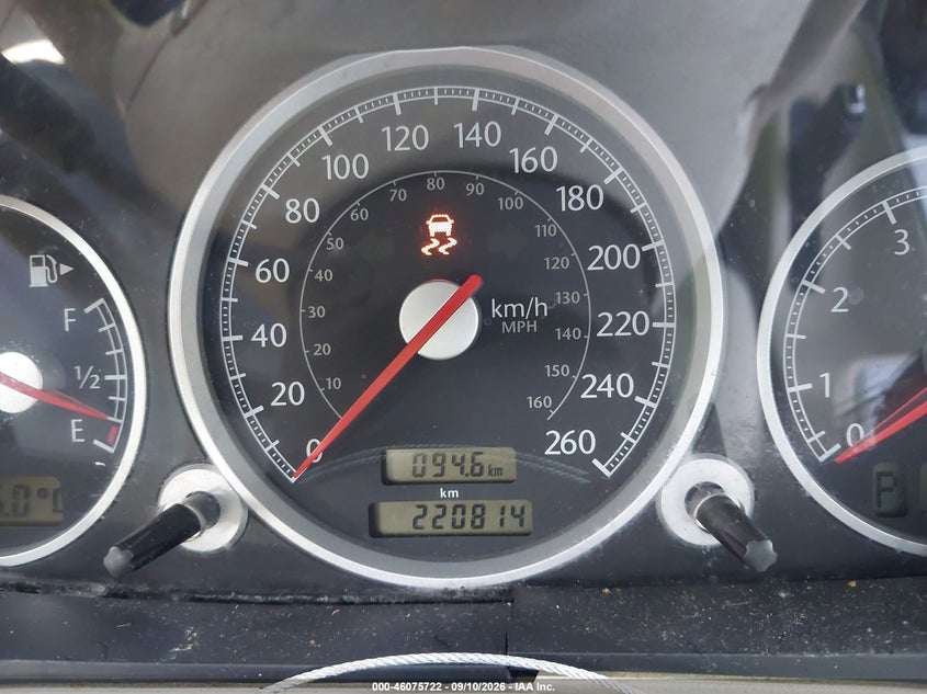 2005 CHRYSLER CROSSFIRE auction photo 7