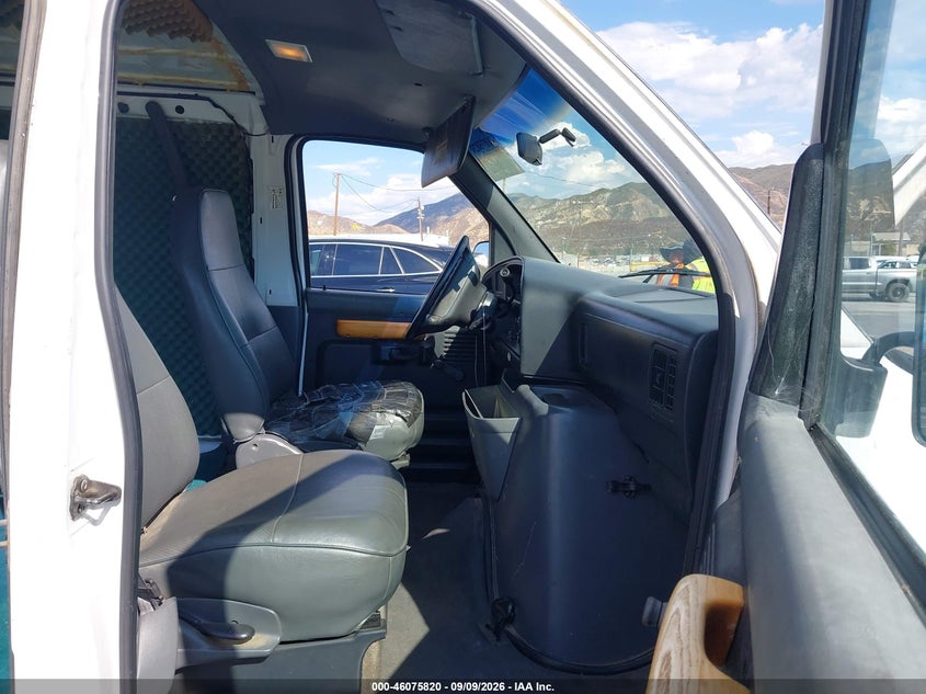 1994 FORD ECONOLINE auction photo 5