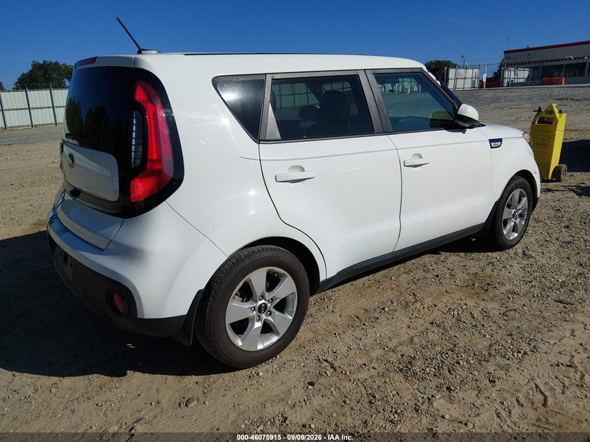 2019 KIA SOUL auction photo 4