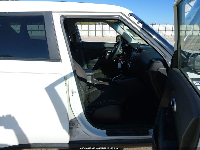 2019 KIA SOUL auction photo 5