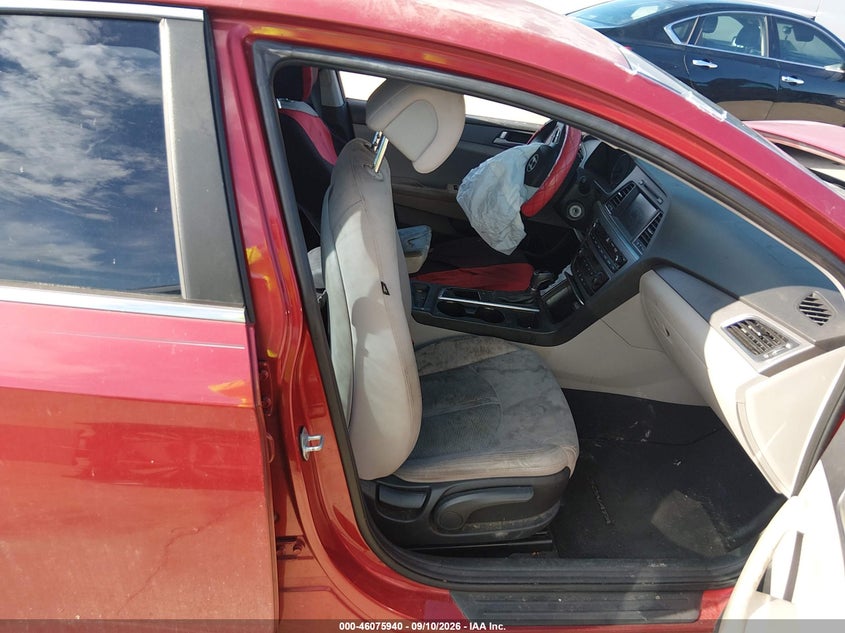 2017 HYUNDAI SONATA auction photo 5