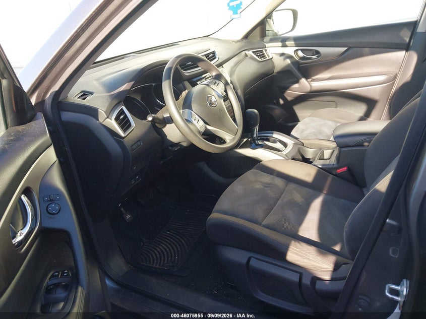 2016 NISSAN ROGUE auction photo 5