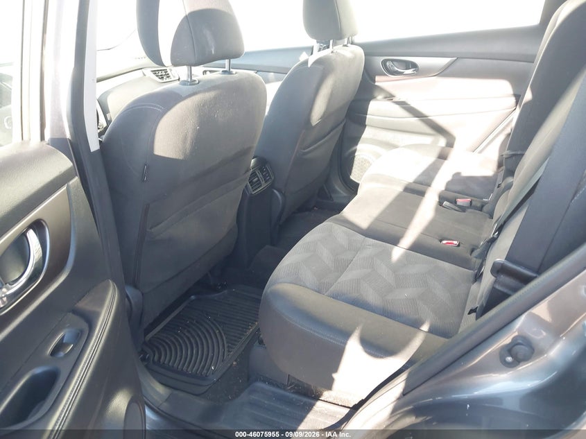 2016 NISSAN ROGUE auction photo 8