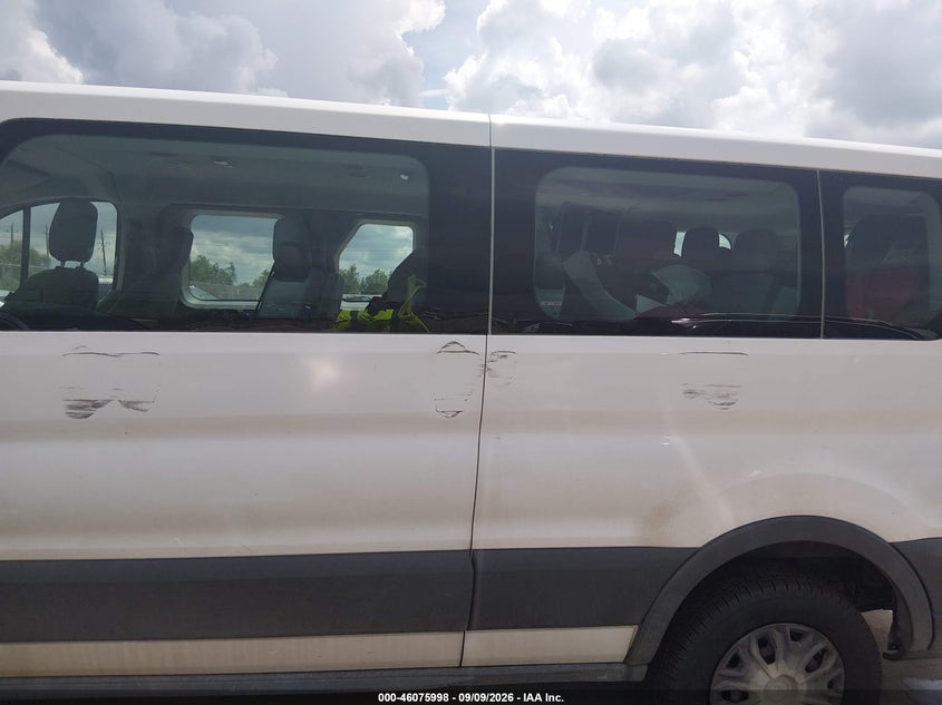 2015 FORD TRANSIT-350 auction photo 6